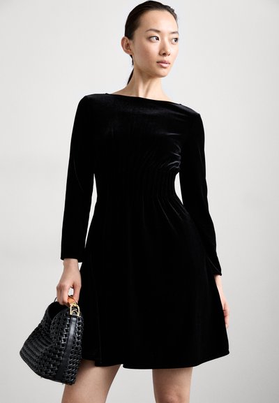 Emporio Armani VESTITO - Cocktailkjole - nero