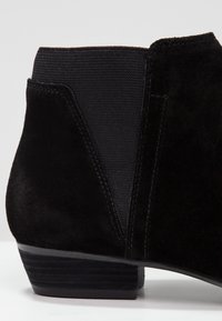 ALDO Botines bajos - black