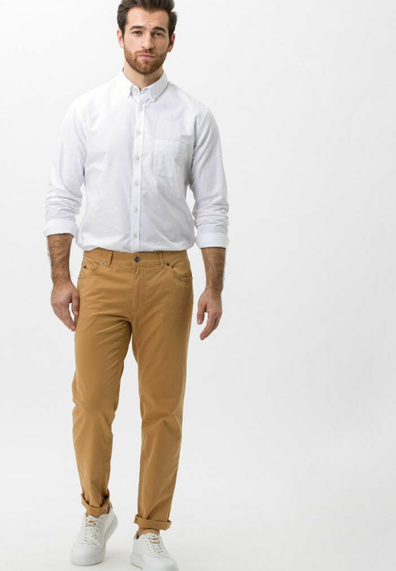 Herren Skinny Fit | BRAX STYLE CADIZ Jeans Slim Fit safran/ocker - ME51117 Herren Skinny Fit | BRAX STYLE CADIZ Jeans Slim Fit safran/ocker - ME51117