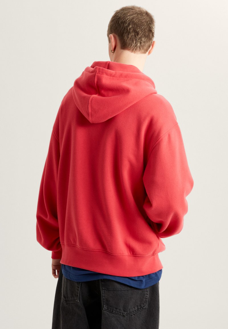 Vans STRETCH LOGO - Mikina s kapucí - medium red