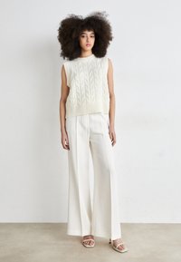 BOSS TIKELA - Housut - open white