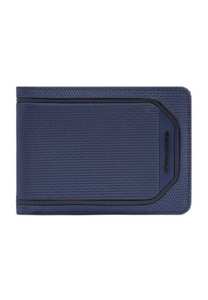 Cartera de tela azul texturizada con ribete negro y logo de Piquadro en relieve en un panel de la esquina.