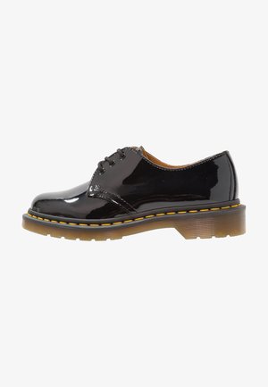 Dr. Martens, 1461 3 EYE SHOE PATENT LAMPER - Paeltega jalanõud - black