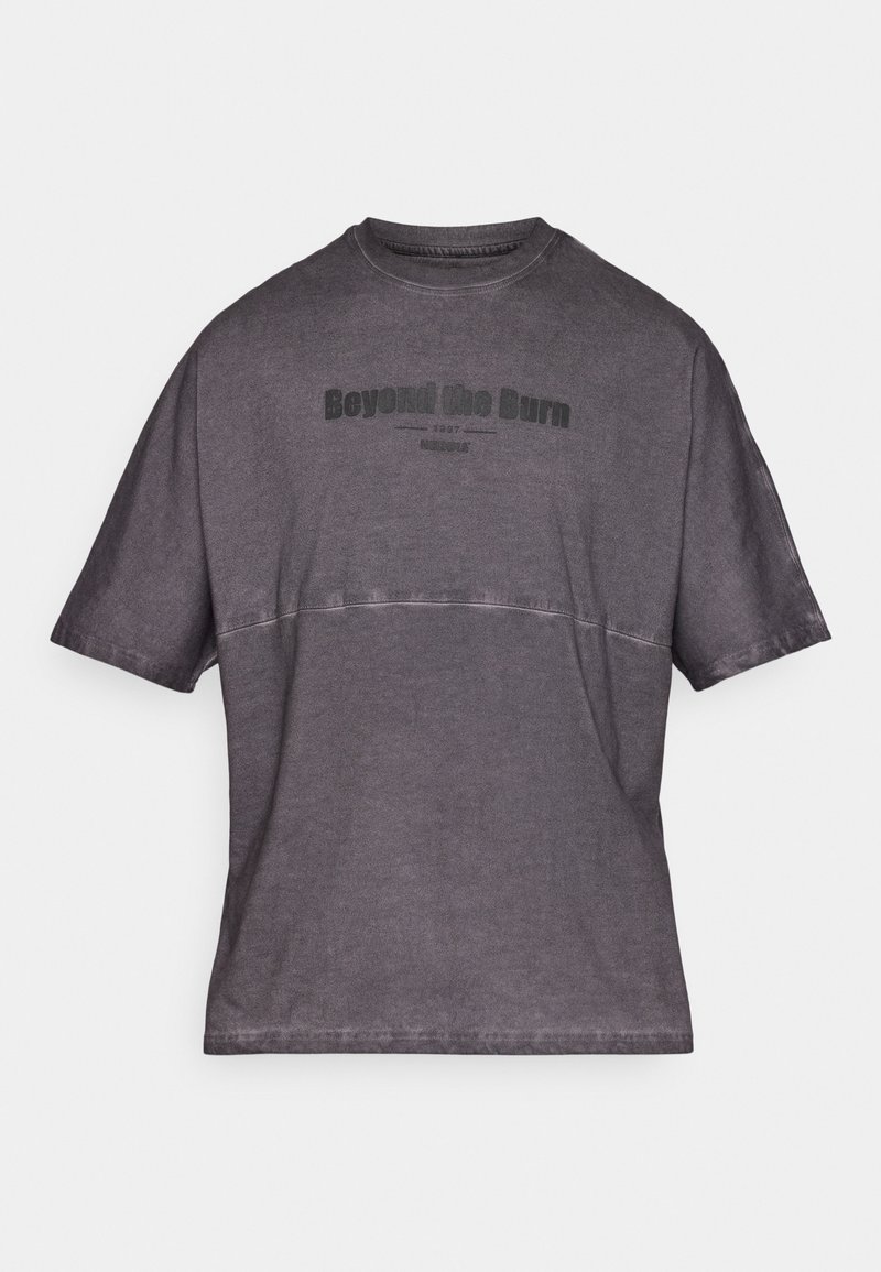 Nebbia T-shirt print zwart Nebbia T-shirt print zwart