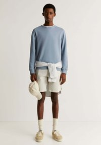 Scalpers FADE - Sweater - light blue
