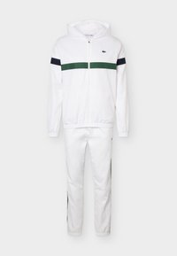 Δεν επιλέχθηκε, white/green