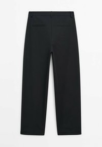 Czarne spodnie straight-leg wykonane z gładkiego materiału. Posiadają dwie tylne kieszenie oraz prosty krój pasa.