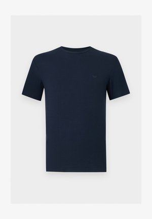 Granatowy prążkowany t-shirt z krótkim rękawem i okrągłym dekoltem, z subtelnym haftowanym logo na lewej piersi.