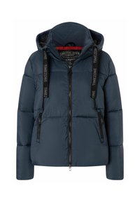 Navy Pufferjacke mit Kapuze, ausgestattet mit Reißverschlusstaschen und schwarzen Riemen mit der Aufschrift "TIMEZONE". Glatte Textur mit gestepptem Design.