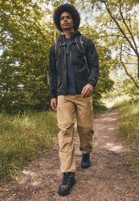 The North Face HIGHER RUN RAIN JACKET - Waterproof jacket - black