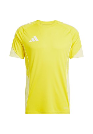 Geel sportshirt van lichtgewicht stof met witte accenten en merklogo, met korte mouwen en een ronde hals.