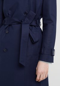 HUGO Trench - dark blue