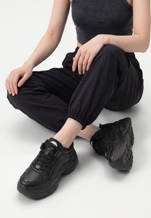 Buffalo, BLISS ONE - Sneakers laag - black