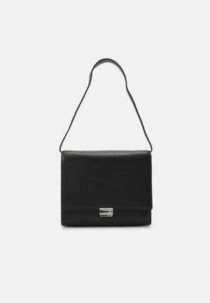 Calvin Klein ARCHIVE SHOULDER BAG SHINY - Bolso de mano - black