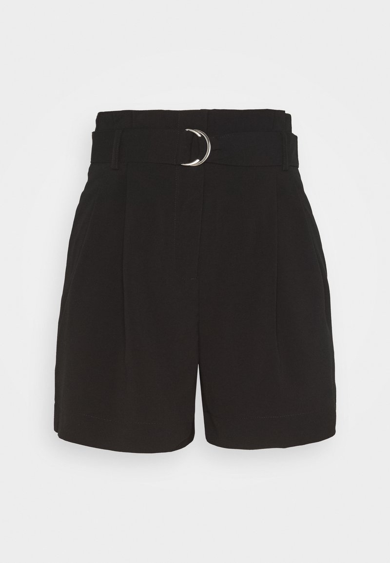 Shorts noirs taille haute en tissu léger, avec une ceinture à boucle ronde argentée et un détail plissé à l'avant.