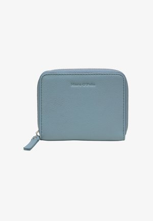Portafoglio in pelle Marc O’Polo azzurro chiaro con chiusura con cerniera su tutto il giro e tiretto in pelle abbinato.