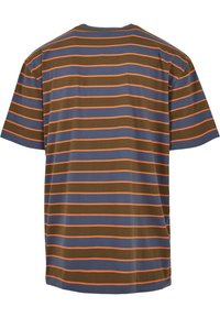 Urban Classics YARN DYED BOARD STRIPE - Camiseta Básica - Summerolive