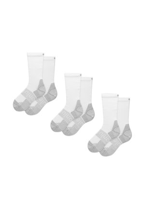 Drei Paar weiße Crew-Socken mit grauen Fersen, Zehen und gepolsterten Sohlen, nebeneinander auf weißem Hintergrund dargestellt.