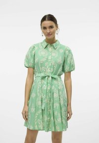 Vero Moda VMDICTHE KURZES - Abito a camicia - katydid