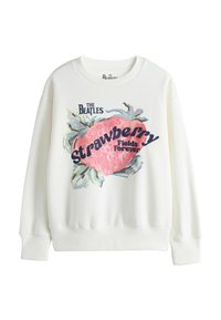 Biely mikina s veľkou ružovou grafikou jahody a textom „The Beatles Strawberry Fields Forever“ na prednej strane.