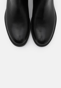 Vagabond Botines - black