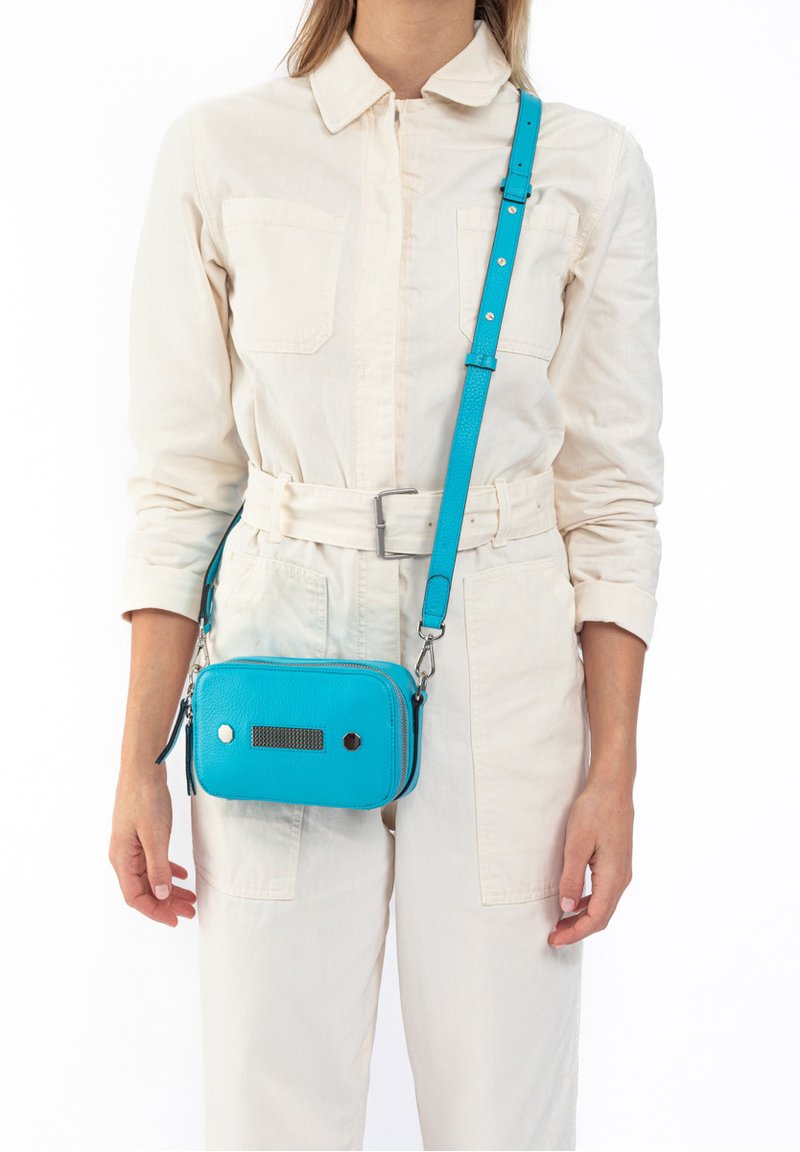 CLIO GOLDBRENNER NOTOS GRAINED - Schoudertas - malibu