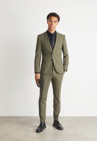 HUGO ARTI HESTEN - Kostiumas - dark beige