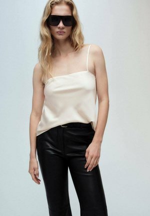 Top - off-white