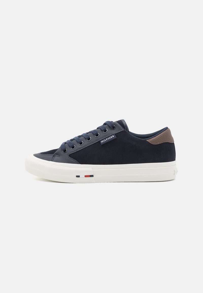 Tommy Hilfiger - STREET LOW - Zapatillas - desert sky, Ampliar