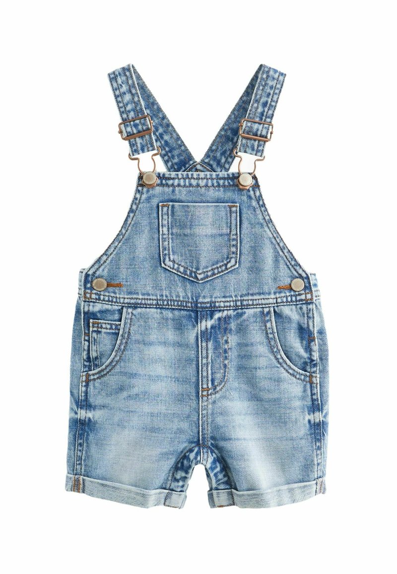Jeans-Latzhose mit verstellbaren Trägern, hellblauer Waschung, einer Fronttasche und zwei Seitentaschen. Gerade geschnittene Shorts mit umgeschlagenem Saum.