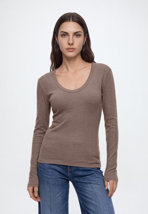 GAP, LUXE MOD SCOOP - Camiseta de manga larga - toasted almond