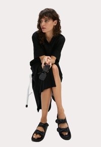 Marks & Spencer Abito a camicia - black