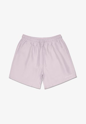Helle lavendel Sportshorts mit elastischem Bund, Zugband, Seitentaschen und dezentem "PEGADOR"-Logo am unteren Saum.