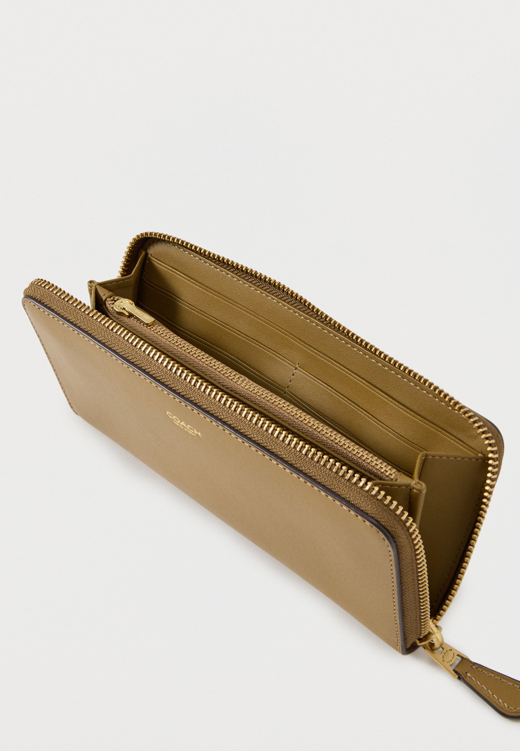 COACH NEW YORK SLIM ACCORDION ZIP - Wallet - olive - Zalando.co.uk