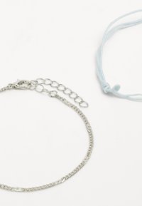 Thumbnail Image 2