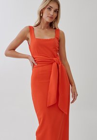 TUSSAH LEE - Maksi suknelė - coral