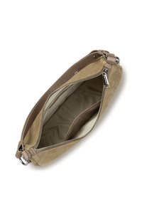 Porte-monnaie en suède beige avec des bords en cuir marron lisse. La fermeture éclair ouverte révèle une doublure beige et une poche intérieure. Éléments en métal argenté.
