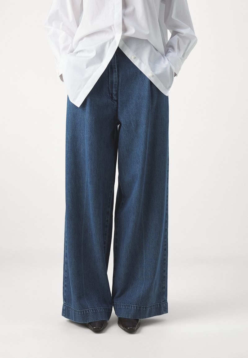 rag & bone - ABIGALE PLEATED TROUSER - Džíny Relaxed Fit - stark, Zvětšit