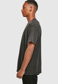 Merchcode TIME TO BLOOM - ACID WASHED HEAVY - T-shirt print - black