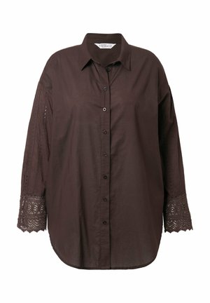 Braunes Hemd zum Knöpfen mit langen Ärmeln und bestickten Spitzenakzenten an den Manschetten. Hergestellt aus leichtem Stoff, mit leicht lockerer Passform.