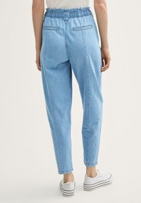 TOM TAILOR DENIM TTBARREL Paperbag - Répafazonú farmer - used bleached blue denim