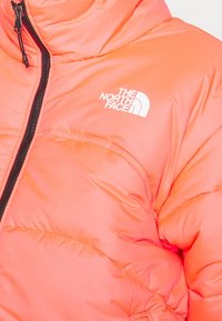 The North Face Vinterjacka - neon pink