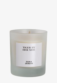 Sana Jardin TIGER BY HER SIDE CANDLE - Doftljus