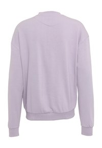 Sweatshirt lilas, en mélange de coton doux, col et poignets côtelés, coutures d'épaule abaissées, ourlet élastique, texture unie sans motifs ni accents.