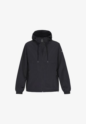 Černá voděodolná bunda s kapucí, předním zipem, nastavitelnými šňůrami a elastickými manžetami; má dvě boční kapsy a hladký povrch.