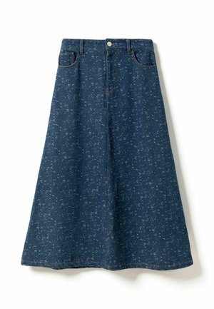 Tumesinimust täpiline A-lõikeline teksaseelik esitaskute, vööaasade, nööpkinnituse ja nähtava õmblusega valgel taustal.