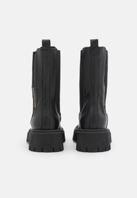 Peter Kaiser Stivali con plateau - black