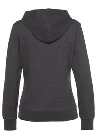 Kapuzensweatshirt in Dunkelgrau, aus weichem Stoff, mit langen Ärmeln, gerippten Bündchen und einem abgerundeten Saum. Die Rückansicht zeigt ein schlichtes Design.