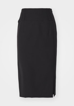 Jupe crayon noire en tissu lisse, dotée d'une taille haute, d'une coupe slim et d'une fente latérale pour faciliter le mouvement. Design épuré et simple.