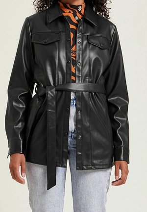 Kurtka ze skóry ekologicznej